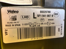 Laden Sie das Bild in den Galerie-Viewer, Frontscheinwerfer Seat Leon 5F1941007B LED Ein Stück (Rechts oder Links)