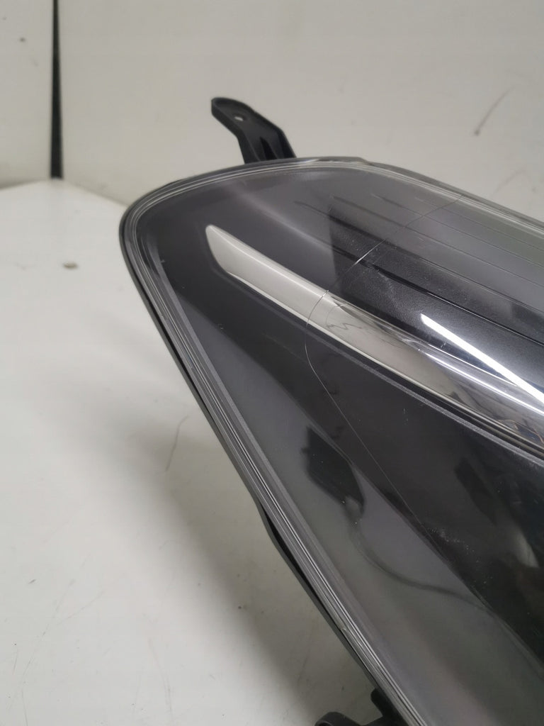 Frontscheinwerfer Toyota Yaris LED Rechts Scheinwerfer Headlight