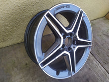 Load image into Gallery viewer, 1x Alufelge 19 Zoll 7.5" 5x112 53ET Glanz A2474011500 Mercedes-Benz Gla H247 FEL8810345227ad