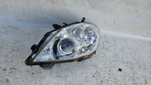 Laden Sie das Bild in den Galerie-Viewer, Frontscheinwerfer Toyota Auris 81150-02540 LED Links Scheinwerfer Headlight