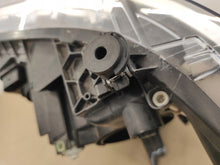 Load image into Gallery viewer, Frontscheinwerfer Man Tge Crafter 7C1941006 Rechts Scheinwerfer Headlight SCH9626249700yq