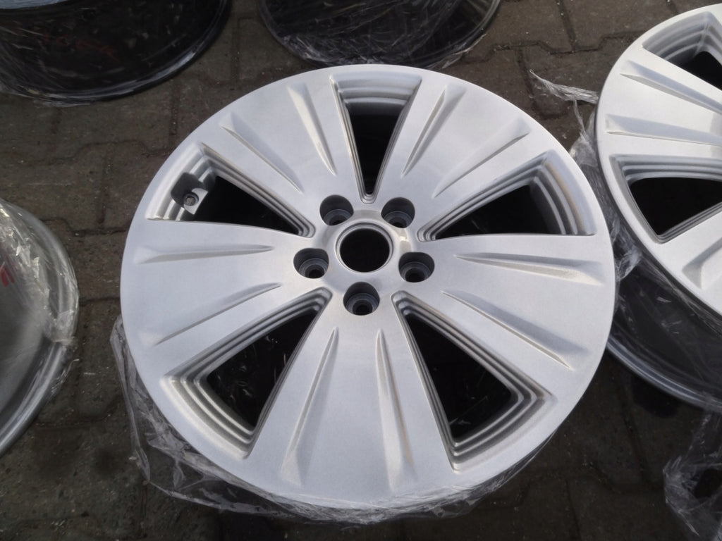 4x Alufelge 18 Zoll 7.0" 5x114.3 45ET Glanz Silber 52910-3W710 Kia Sportage FEL4386509115cm