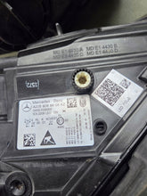 Laden Sie das Bild in den Galerie-Viewer, Frontscheinwerfer Mercedes-Benz W205 2059068605 2059068505 Rechts oder Links SCH2870035680nx