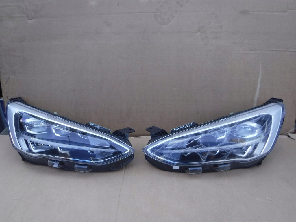 Frontscheinwerfer Ford Focus JX7B-13E015-AE JX7B-13E014-RA Rechts oder Links