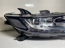 Laden Sie das Bild in den Galerie-Viewer, Frontscheinwerfer Mitsubishi Outlander I 8301C854 LED Rechts Headlight