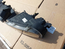 Load image into Gallery viewer, Frontscheinwerfer Dacia Spring 260101001R 260607303R Ein Satz Headlight SCH5360965234yi