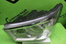 Laden Sie das Bild in den Galerie-Viewer, Frontscheinwerfer Hyundai H350 92101-59 Links Scheinwerfer Headlight