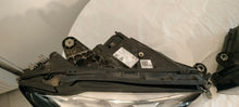 Laden Sie das Bild in den Galerie-Viewer, Frontscheinwerfer Mercedes-Benz W205 A2059068605KZ Ein Satz Headlight SCH1055157719mz