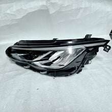 Load image into Gallery viewer, Frontscheinwerfer VW Golf VIII 5H1941005 Full LED Links Scheinwerfer Headlight SCH9298208154iv