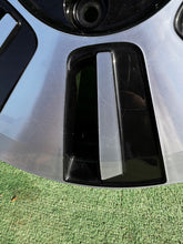 Load image into Gallery viewer, 1x Alufelge 15 Zoll 5.0" 4x100 35ET Glanz Schwarz 1S0601025AH VW Rim Wheel FEL1718524121ev