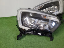 Load image into Gallery viewer, Frontscheinwerfer Renault Master 260105567R LED Ein Stück (Rechts oder Links) SCH3621579846un