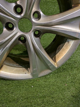 Laden Sie das Bild in den Galerie-Viewer, 1x Alufelge 17 Zoll 7.5" 5x112 46ET Glanz Silber 5FA601025C Seat Leon Rim Wheel FEL9111809522is