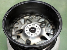 Load image into Gallery viewer, 1x Alufelge 18 Zoll 7.5" 5x114.3 50ET 52910CM300 Hyundai Rim Wheel FEL1475395017zz