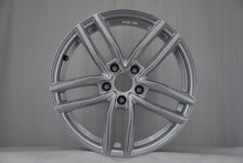 Laden Sie das Bild in den Galerie-Viewer, 1x Alufelge 17 Zoll 7.5" 5x112 46ET Glanz Rim Wheel FEL2151655677gn