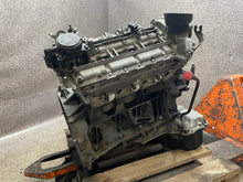 Load image into Gallery viewer, Motor Mercedes-Benz Sprinter 642940 3.0 CDI 190PS 290TKm 2006 Diesel Unkomplett