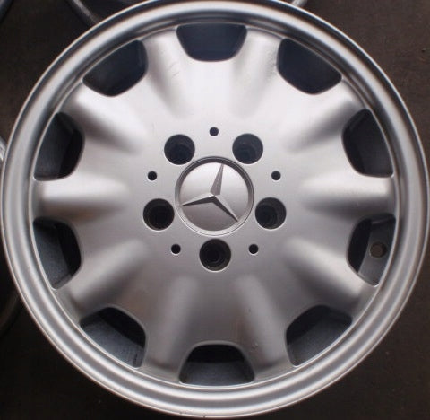 4x Alufelge 15 Zoll 7.0" 5x112 37ET Glanz Silber 2104010102 Mercedes-Benz