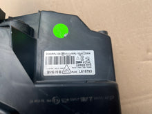 Laden Sie das Bild in den Galerie-Viewer, Frontscheinwerfer Peugeot 2008 208 II 9841641980 Rechts Scheinwerfer Headlight