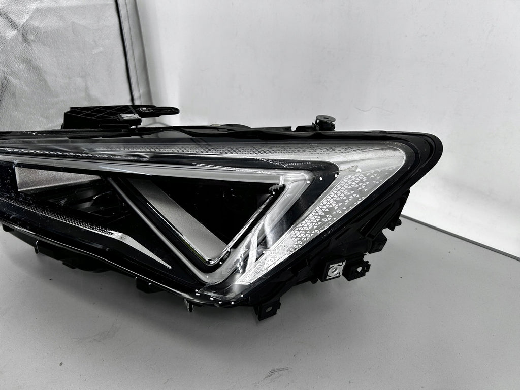 Frontscheinwerfer Seat Leon 5FB941007J LED Ein Stück (Rechts oder Links)