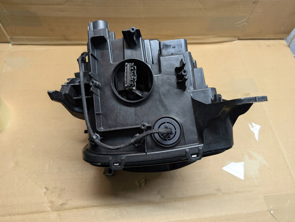 Frontscheinwerfer P0227069 Rechts Scheinwerfer Headlight