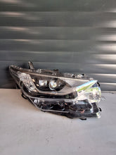 Laden Sie das Bild in den Galerie-Viewer, Frontscheinwerfer Toyota Auris 81110-02K60 LED Rechts Scheinwerfer Headlight