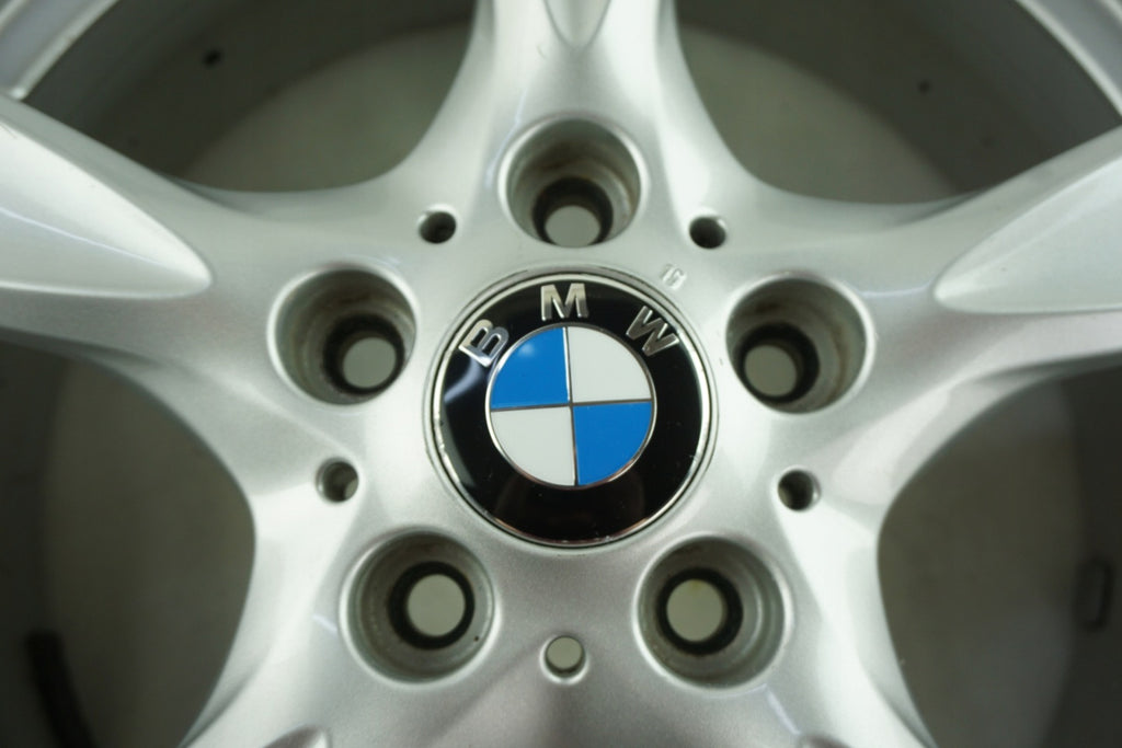 1x Alufelge 17 Zoll 6.5" 5x120 47ET Glanz Silber 6795561 BMW 1 E81 E87 Rim Wheel FEL3862552840cw