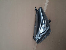 Load image into Gallery viewer, Frontscheinwerfer Toyota Yaris Links Scheinwerfer Headlight SCH8260864654my