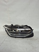 Laden Sie das Bild in den Galerie-Viewer, Frontscheinwerfer VW Tiguan 5NB941036 Rechts Scheinwerfer Headlight SCH6818559863th
