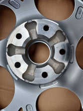 Load image into Gallery viewer, 1x Alufelge 17 Zoll Alfa Romeo Giulietta Rim Wheel FEL1874806189ug