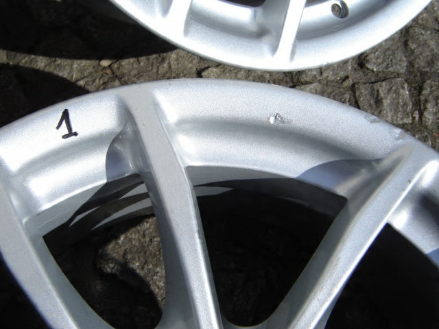 1x Alufelge 16 Zoll 7.0" 5x120 40ET Glanz Silber 6796202 BMW 1 F20 Rim Wheel