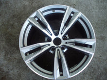 Laden Sie das Bild in den Galerie-Viewer, 1x Alufelge 18 Zoll 9.0" 5x112 28ET Glanz Silber 8091465 BMW G29 Rim Wheel FEL1579860620ly
