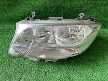 Laden Sie das Bild in den Galerie-Viewer, Frontscheinwerfer Mercedes-Benz Sprinter A9109060000 Links Headlight