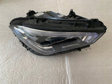 Laden Sie das Bild in den Galerie-Viewer, Frontscheinwerfer Mercedes-Benz Cla A1189063200 LED Rechts Headlight