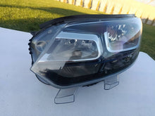 Laden Sie das Bild in den Galerie-Viewer, Frontscheinwerfer Citroën Jumpy Vivaro 9808567780 Links Scheinwerfer Headlight SCH8599194296ix