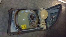 Laden Sie das Bild in den Galerie-Viewer, Frontscheinwerfer Mercedes-Benz R107 Rechts Scheinwerfer Headlight