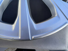 Laden Sie das Bild in den Galerie-Viewer, 1x Alufelge 17 Zoll 7.5" 5x112 30ET Glanz Silber 6883517 7915323 BMW 3 G21 G20 FEL5557671861fm