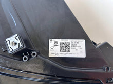 Load image into Gallery viewer, Frontscheinwerfer VW Passat 3J1941006 Rechts Scheinwerfer Headlight SCH3777513134kq