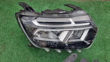 Laden Sie das Bild in den Galerie-Viewer, Frontscheinwerfer Dacia Duster 260602287R 260101613R Rechts oder Links