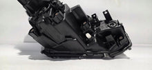 Laden Sie das Bild in den Galerie-Viewer, Frontscheinwerfer Toyota Yaris Links Scheinwerfer Headlight SCH8041428310oq