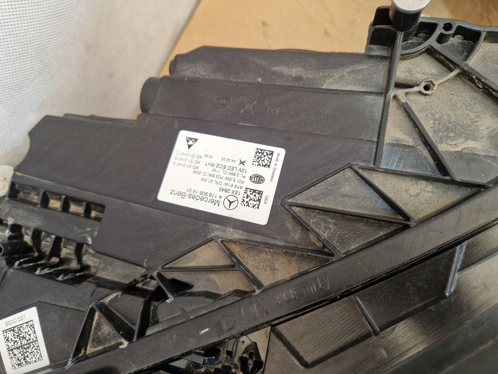 Frontscheinwerfer Mercedes-Benz Cla A1189061301 A1189061401 Full LED Ein Satz SCH4135434488sg