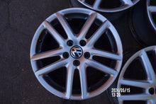 Laden Sie das Bild in den Galerie-Viewer, 4x Alufelge 17 Zoll 7.0" 5x112 54ET 1K0601025AF VW Caddy V Golf VI Touran I FEL1409383922et