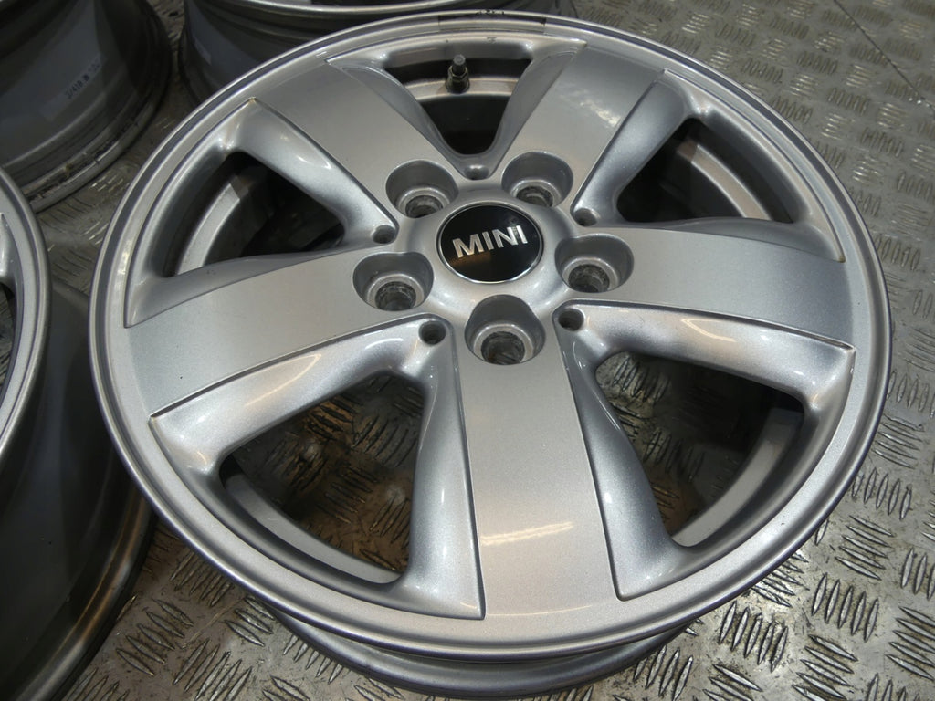 4x Alufelge 15 Zoll 5.5" 5x112 46ET Glanz Silber 6855101 Mini F57 F56 F55 FEL6022392008dr