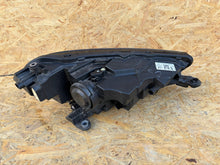 Laden Sie das Bild in den Galerie-Viewer, Frontscheinwerfer Skoda Fabia IV 6VB941015 LED Links Scheinwerfer Headlight SCH6559788142cj