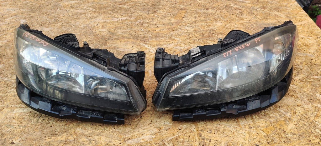 Frontscheinwerfer Renault Laguna II AMI18736 7701061669 Rechts oder Links SCH7524517158kv