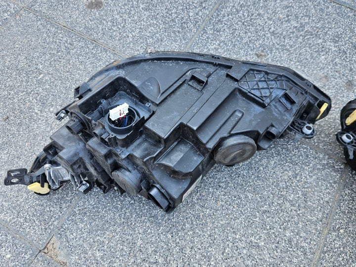 Frontscheinwerfer VW VIII 5H1941005 5H1941006 Ein Satz Scheinwerfer Headlight SCH9406148418cb