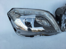 Laden Sie das Bild in den Galerie-Viewer, Frontscheinwerfer Mercedes-Benz X204 A2048201639 A2048201539 Xenon Ein Satz SCH2970140355cy