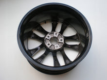 Load image into Gallery viewer, 1x Alufelge 19 Zoll 8.0&quot; 5x114.3 34ET Glanz Silber 52910-S1330 Hyundai Rim Wheel