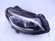 Load image into Gallery viewer, Frontscheinwerfer Mercedes-Benz W246 A2469062801 LED Rechts Headlight SCH2577446708md