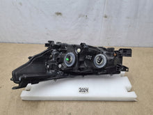 Laden Sie das Bild in den Galerie-Viewer, Frontscheinwerfer Toyota Hilux VIII 1EJ-923364 Rechts Scheinwerfer Headlight SCH6072047314cj