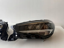 Laden Sie das Bild in den Galerie-Viewer, Frontscheinwerfer Opel Corsa F 9829522780 9829522580 Ein Satz Headlight SCH9732345132cf