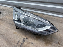 Load image into Gallery viewer, Frontscheinwerfer Ford F1CB-13D152-AF Rechts Scheinwerfer Headlight